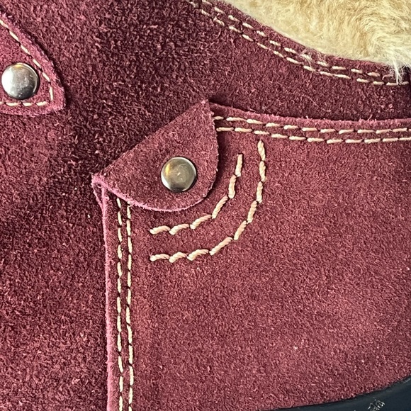 Earth Origins Cooper boots in burgundy color, size 7M - Picture 8 of 10